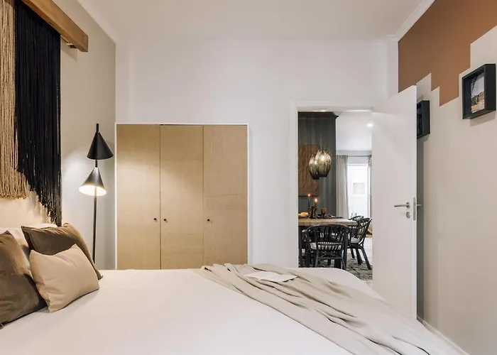 Tadara - 3 Bedrooms In Santo Antonio Lisboa